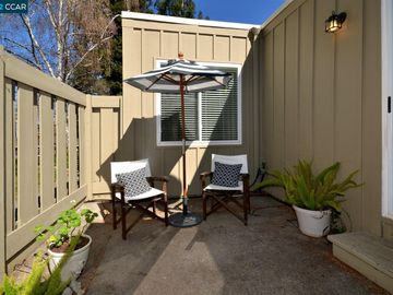 332 Sycamore Hill Ct, Danville, CA, 94526 Townhouse. Photo 3 of 24