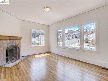 3400 Adell Ct, Oakland, CA | Dimond District. Photo 3 of 37