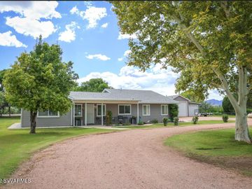 455 W Hereford Dr, Ranch Acres, AZ