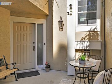 4810 Balthazar Ter, Fremont, CA, 94555 Townhouse. Photo 5 of 60