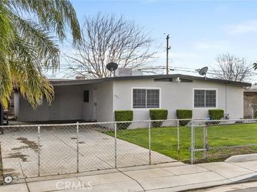 531 Fairview Rd, Bakersfield, CA | . Photo 2 of 45