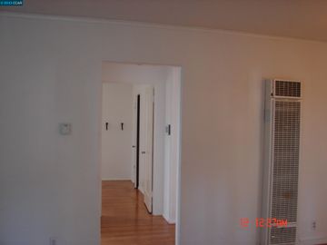 6331 Sunnymere Ave, Oakland, CA | Upper Millsmont. Photo 5 of 16