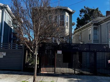 728 Peralta St, Oakland, CA | West Oakland. Photo 2 of 5