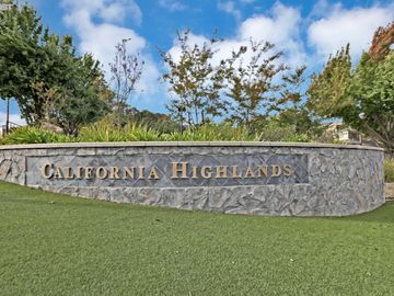 Cal Highlands condo #. Photo 2 of 4