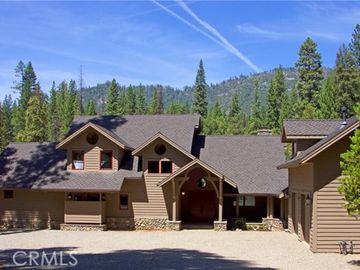 7899 Forest Dr, Wawona, CA